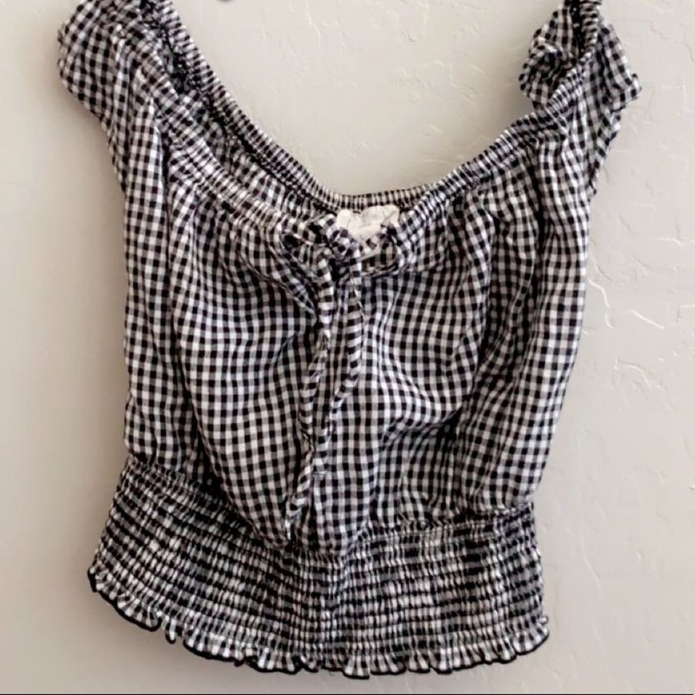 cropped checkered print